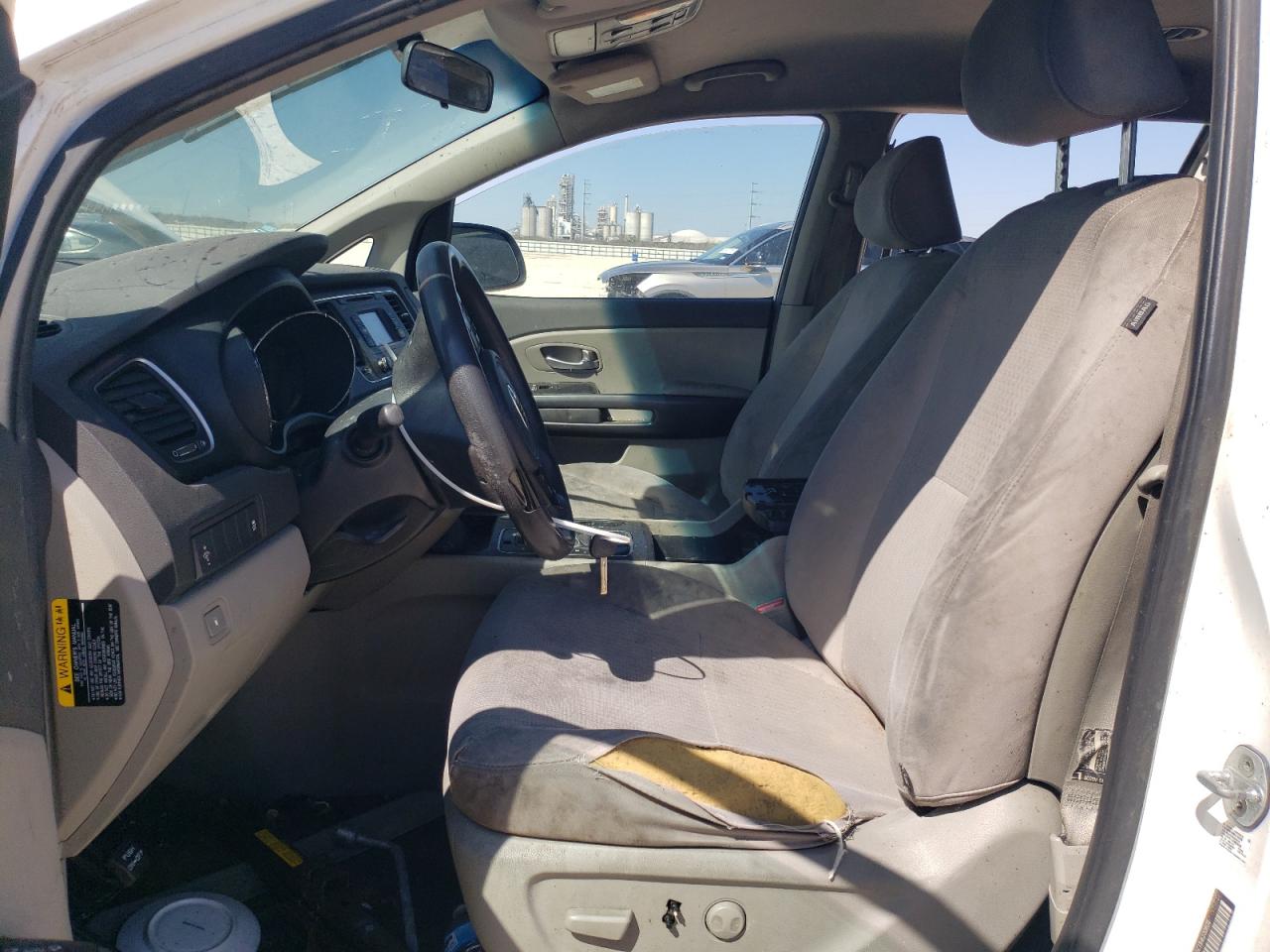 2017 Kia Sedona - Image 7