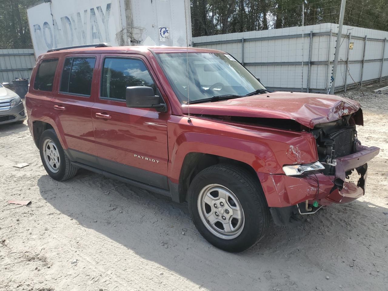 2017 Jeep Liberty (Patriot) - Image 4