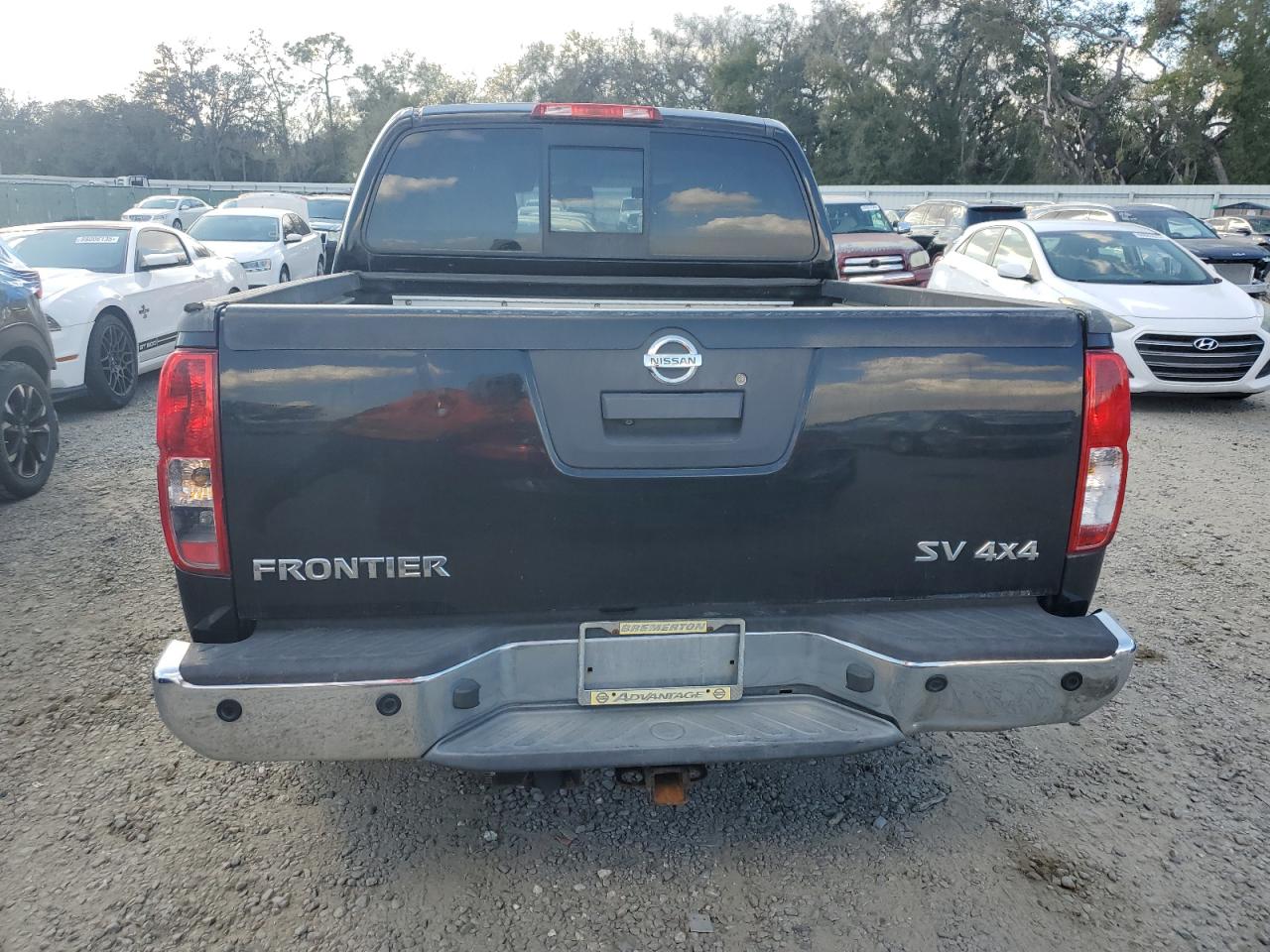 2015 Nissan Navara (Frontier) - Image 6
