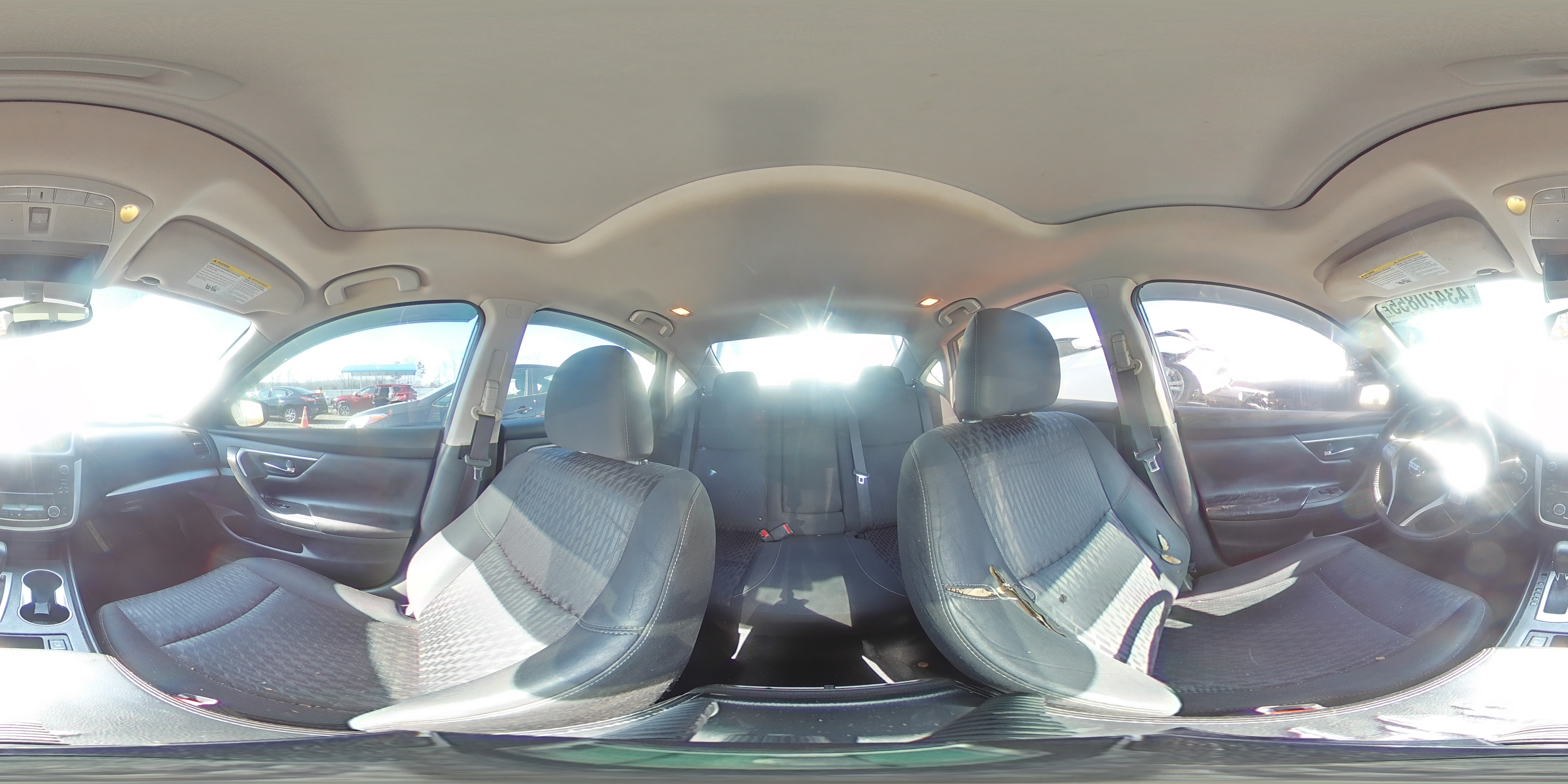 2017 Nissan Altima - Image 13