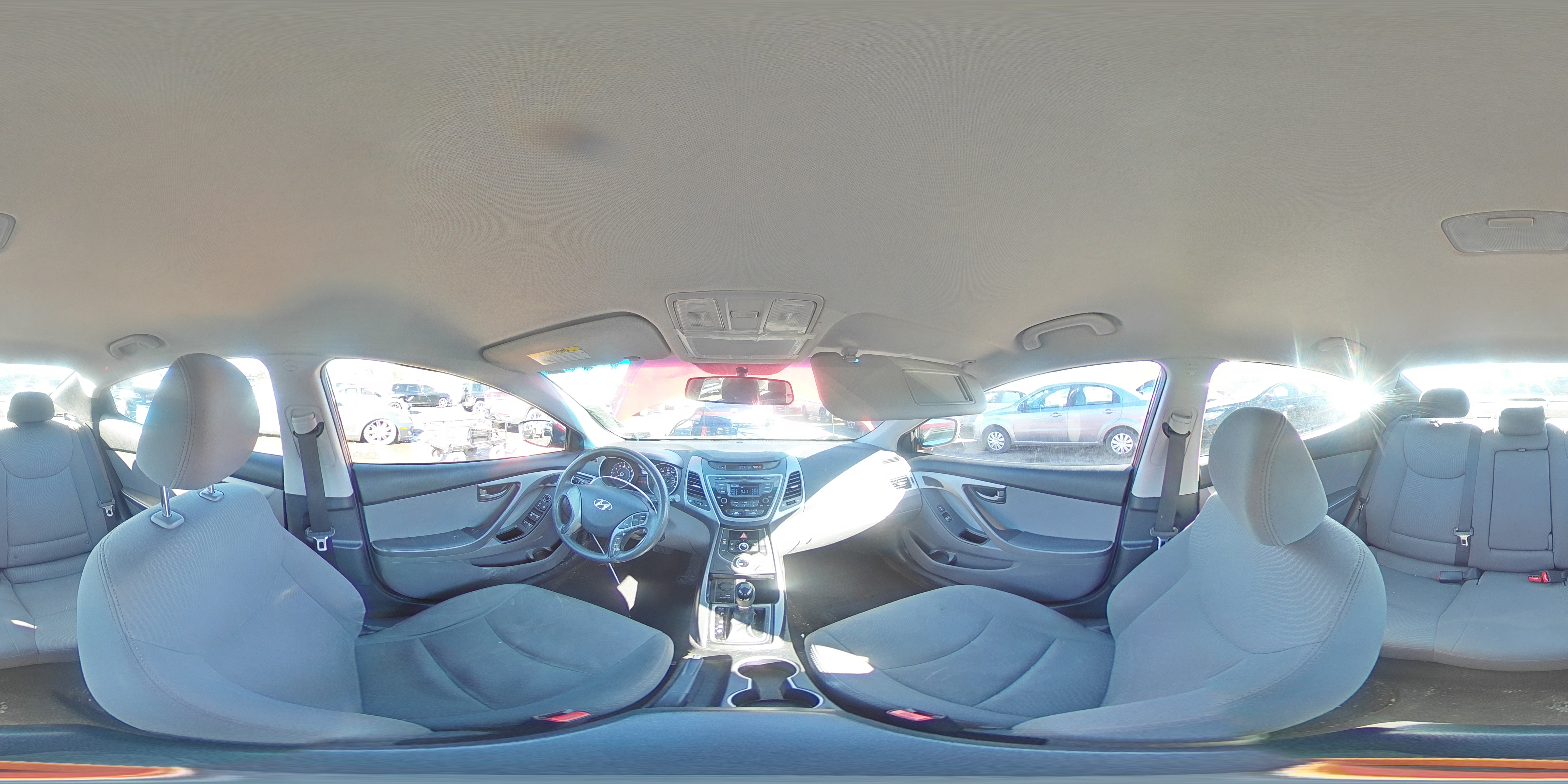 2014 Hyundai Elantra - Image 13