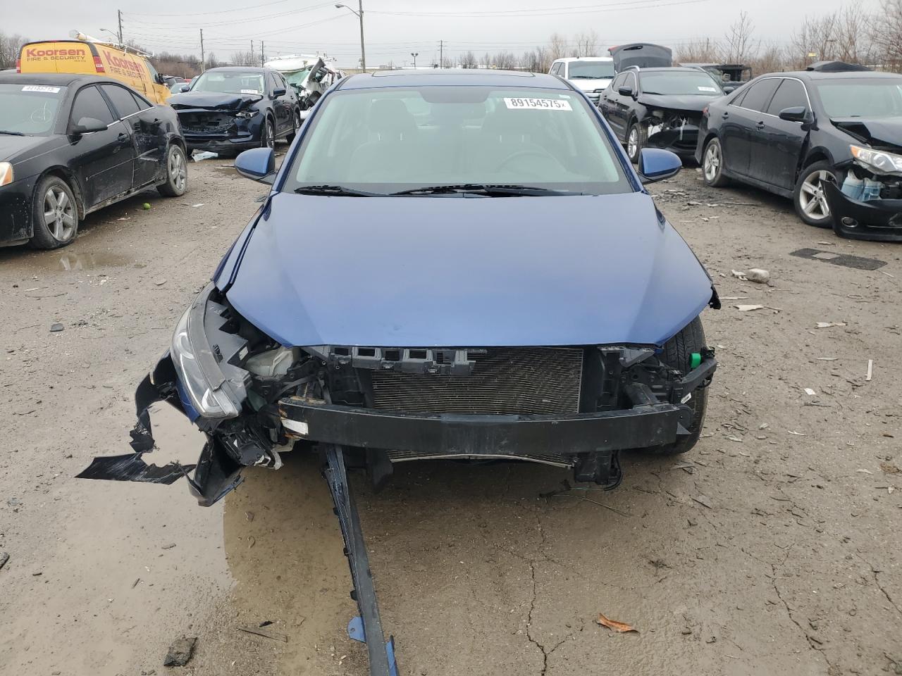 2018 Hyundai Elantra - Image 5