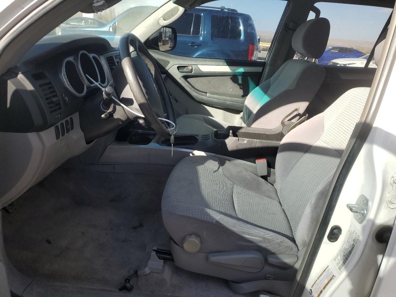 2005 Toyota 4Runner - Image 7