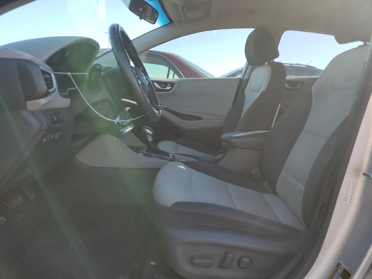 2017 Hyundai IONIQ - Image 7