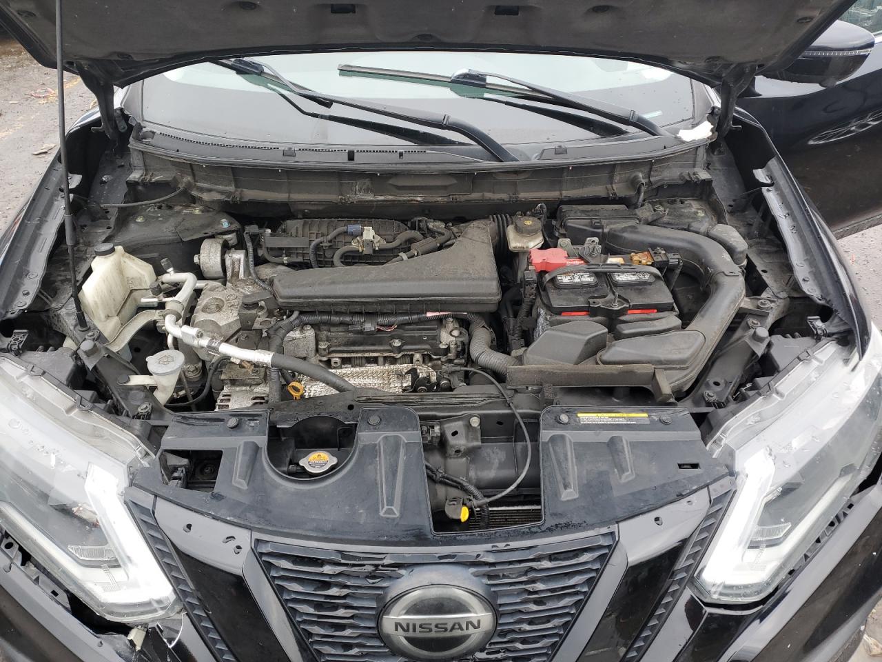 2018 Nissan Rogue - Image 11