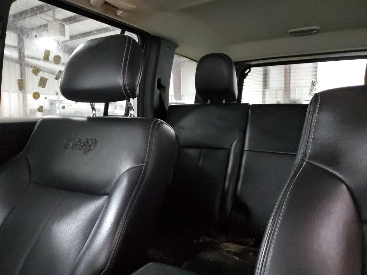 2011 Jeep Liberty (North America) - Image 10