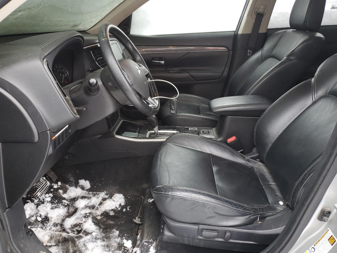 2019 Mitsubishi Outlander - Image 7