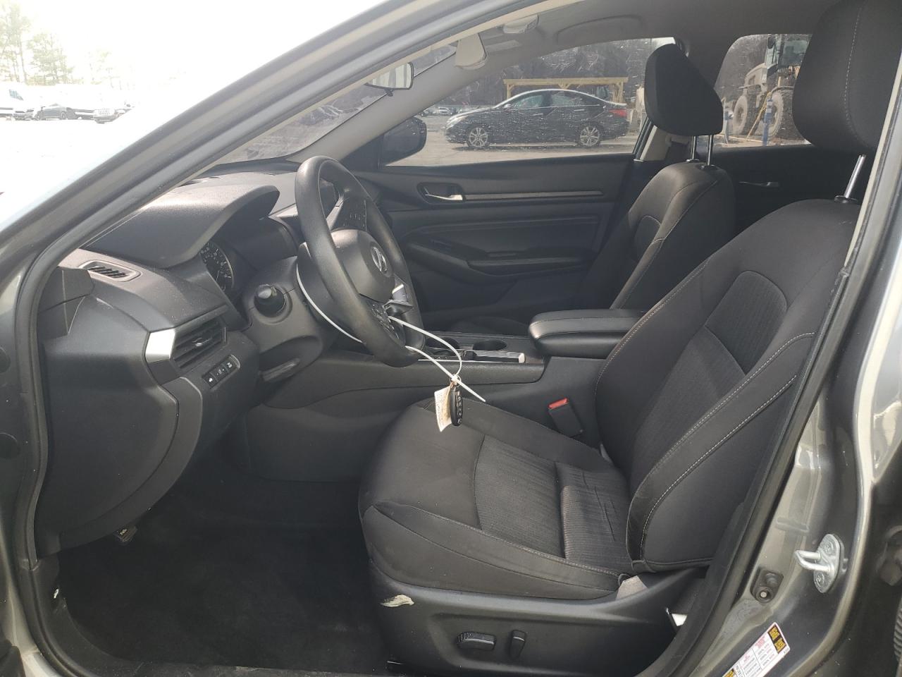 2020 Nissan Altima - Image 7