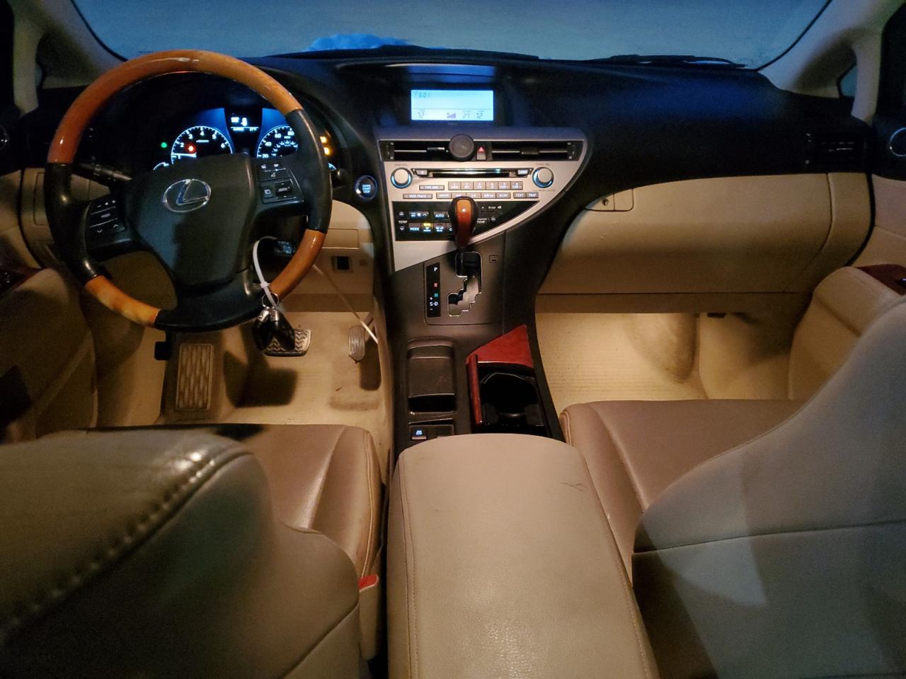 2010 Lexus RX - Image 8
