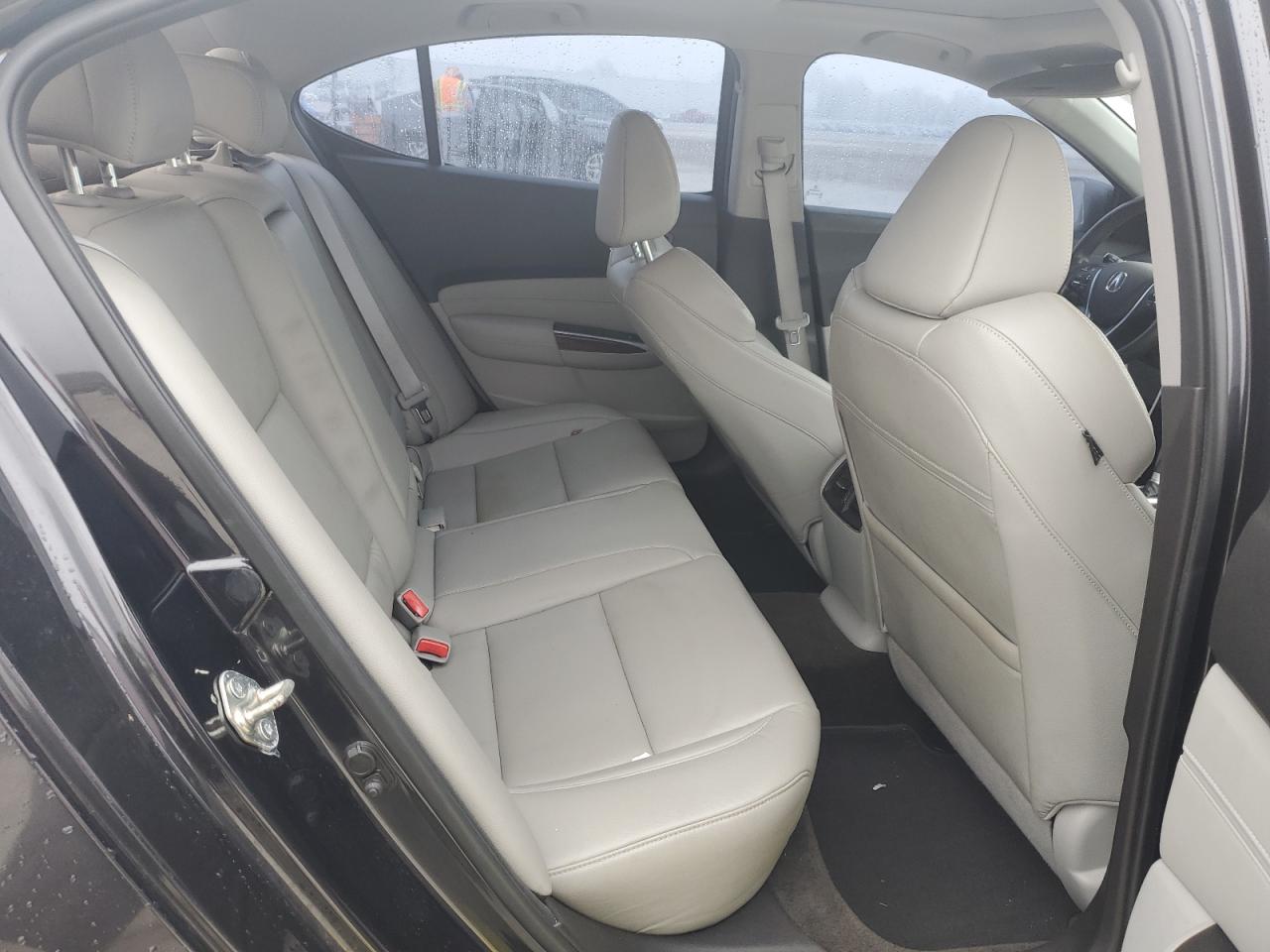 2015 Acura TLX - Image 10
