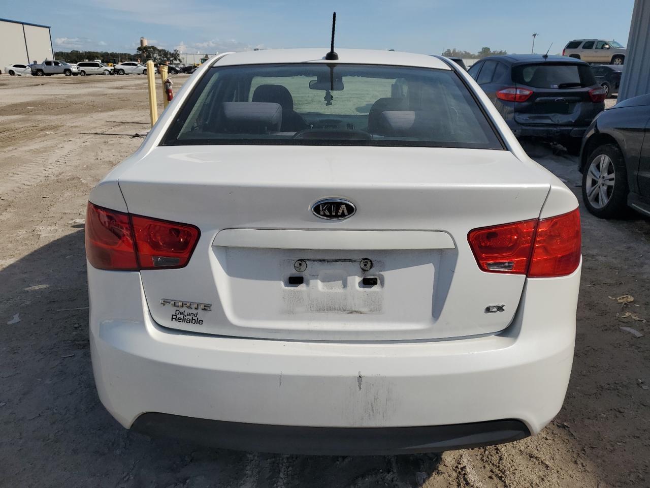 2012 Kia Forte - Image 6