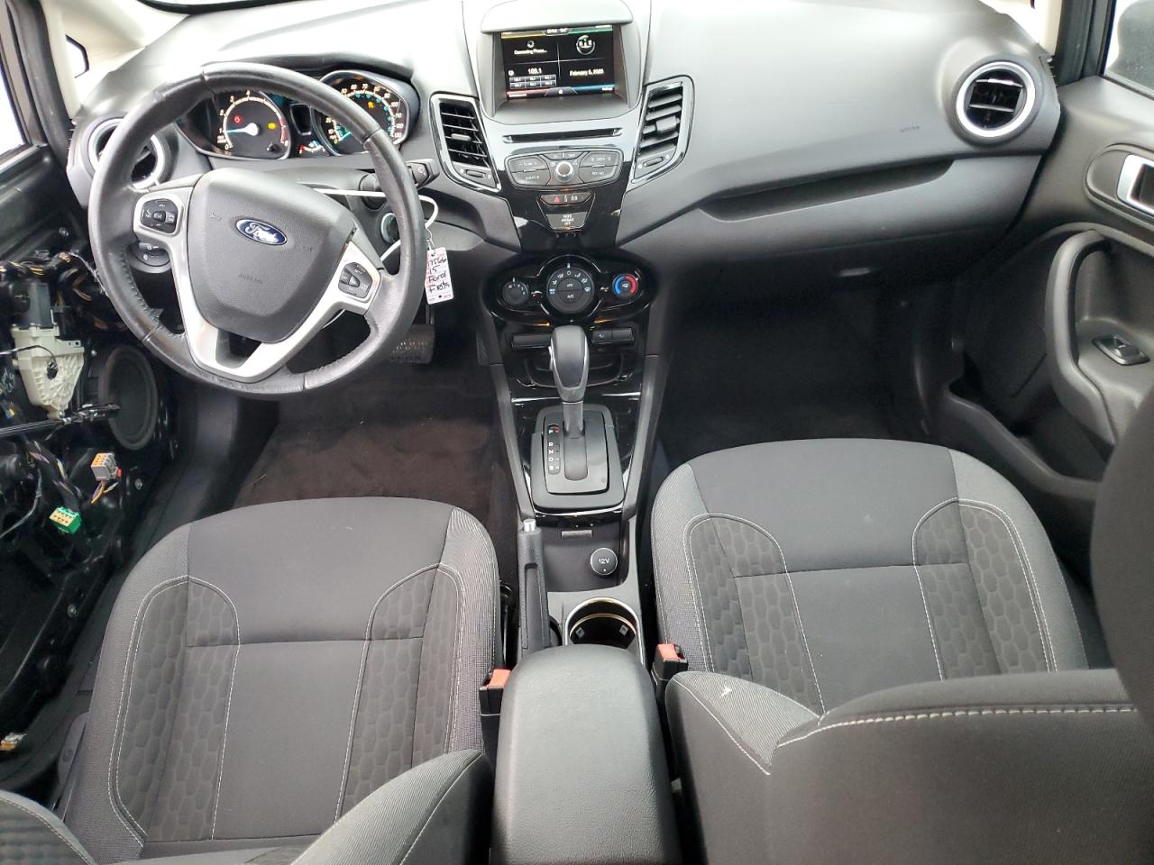 2015 Ford Fiesta - Image 8