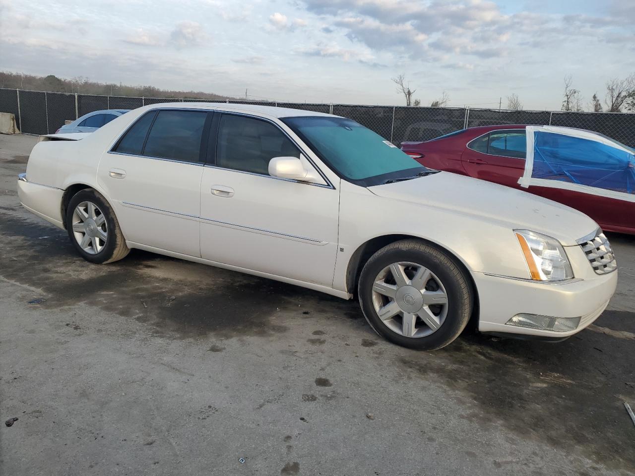 2006 Cadillac DTS - Image 4