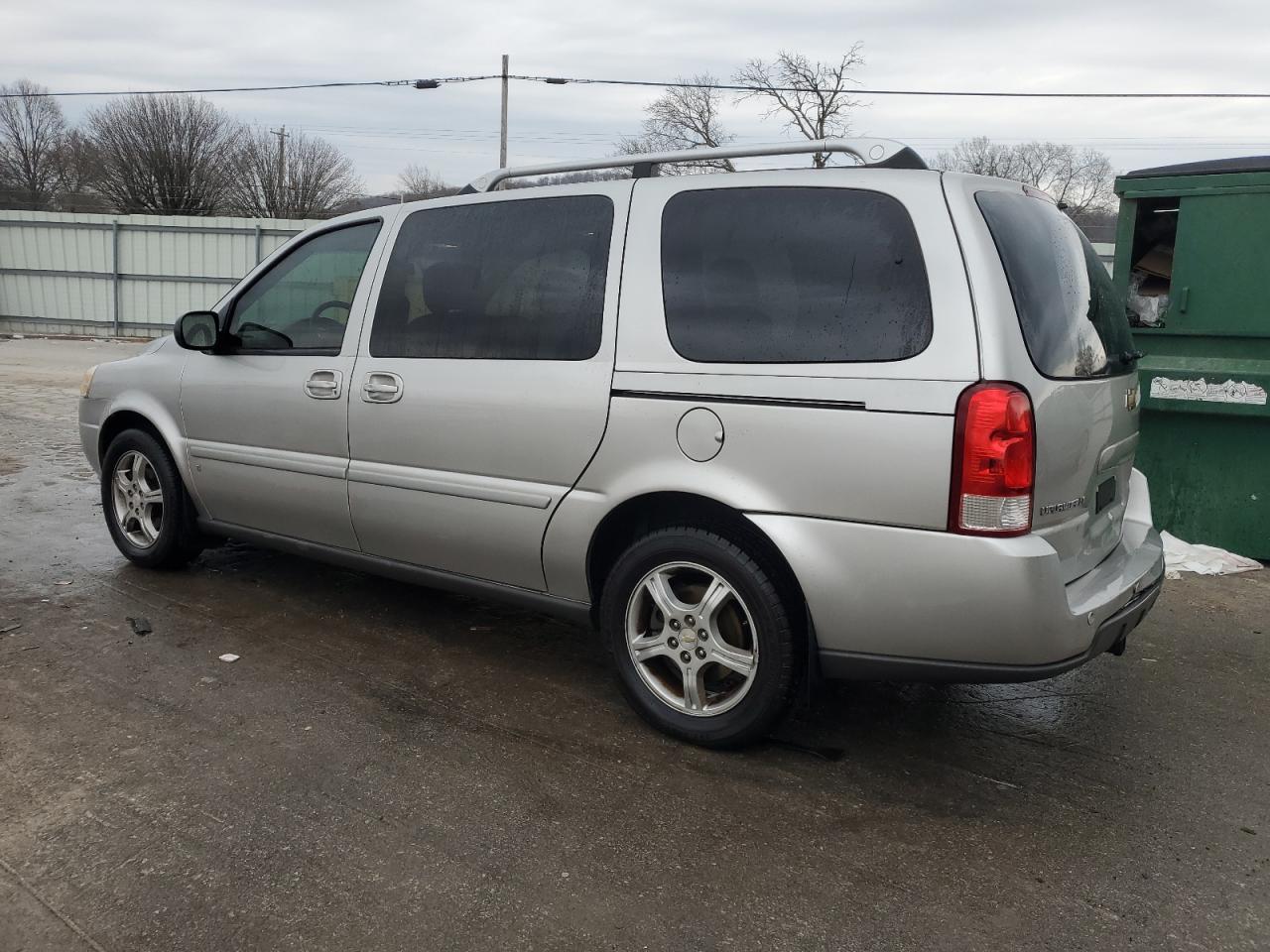 2006 Chevrolet Uplander - Image 2
