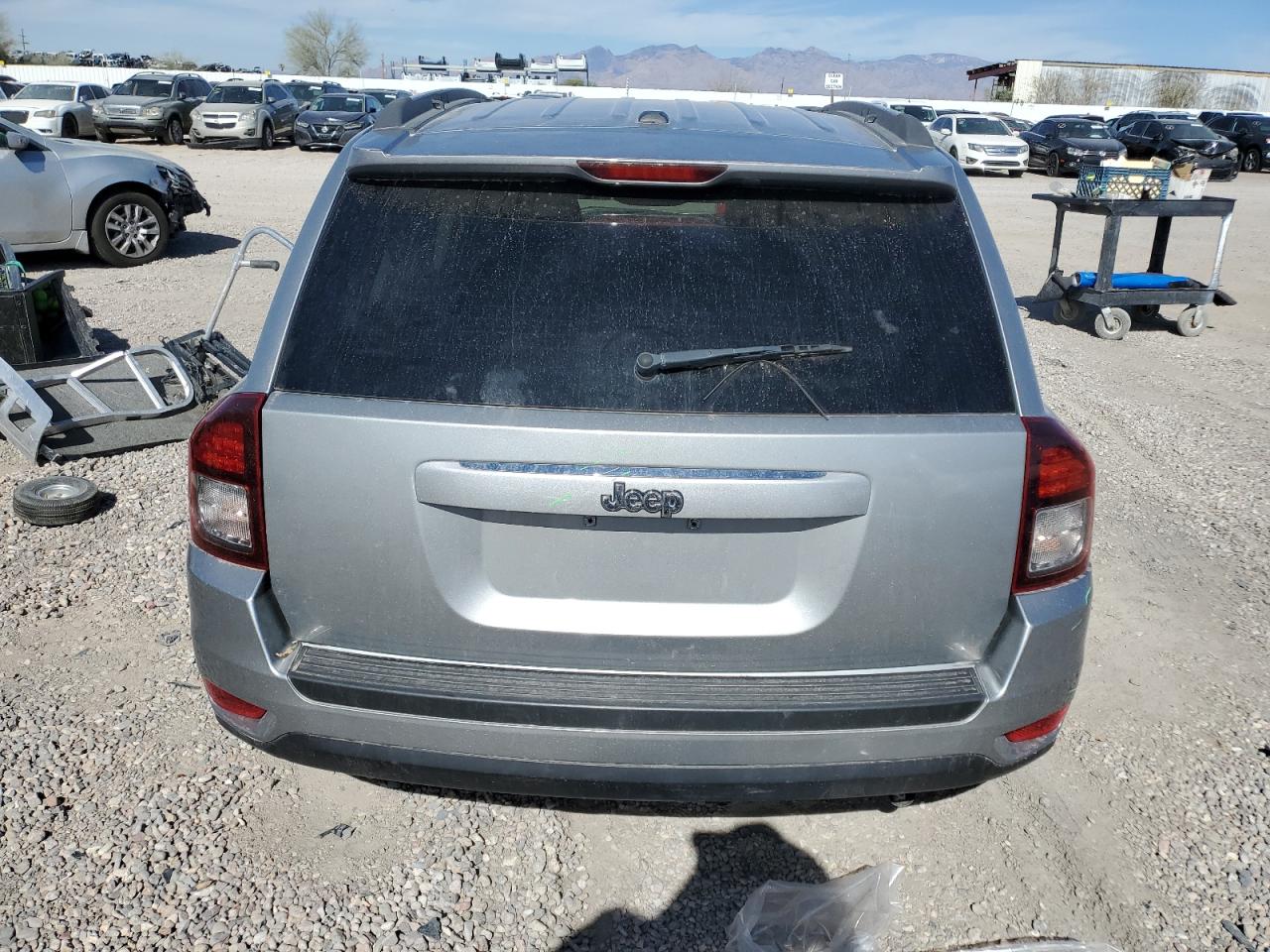 2017 Jeep Compass - Image 6
