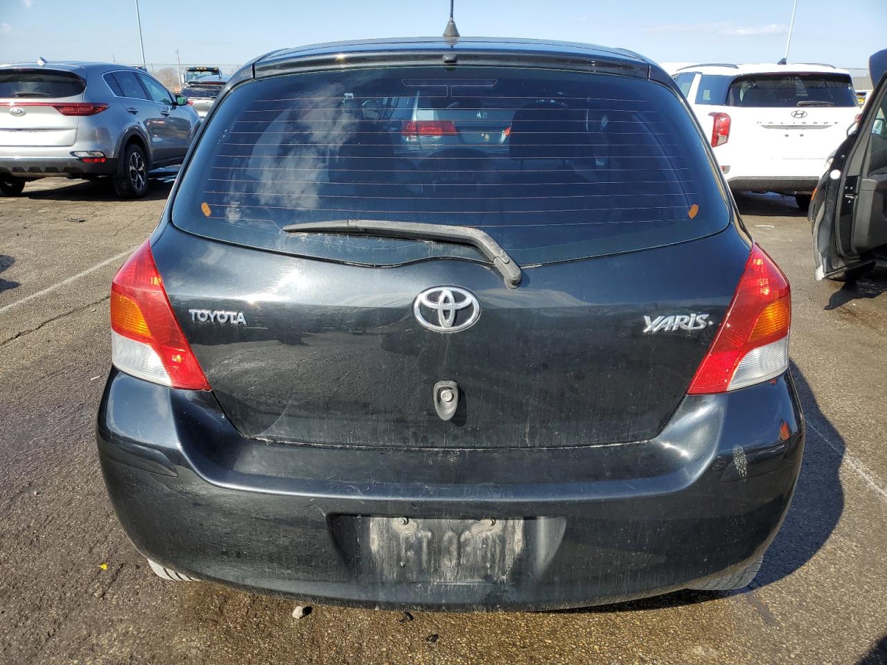 2009 Toyota Yaris - Image 6