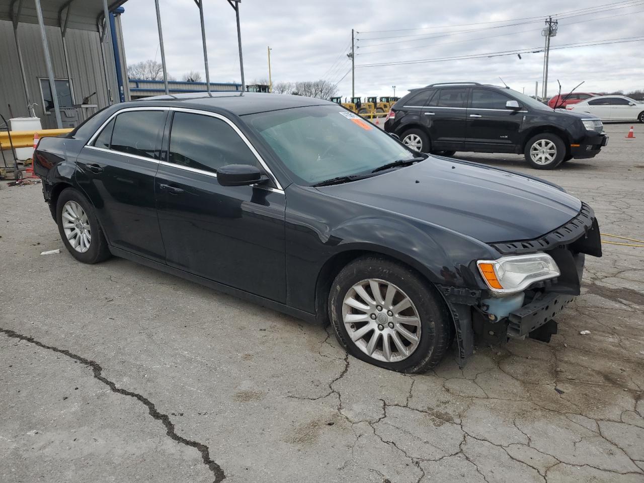 2014 Chrysler 300 - Image 4