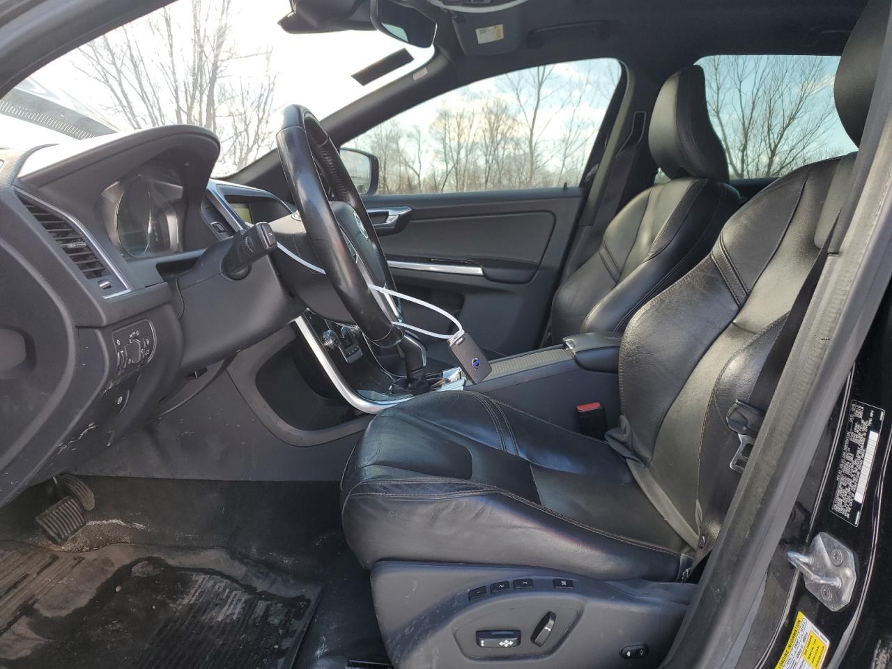 2016 Volvo XC60 - Image 7