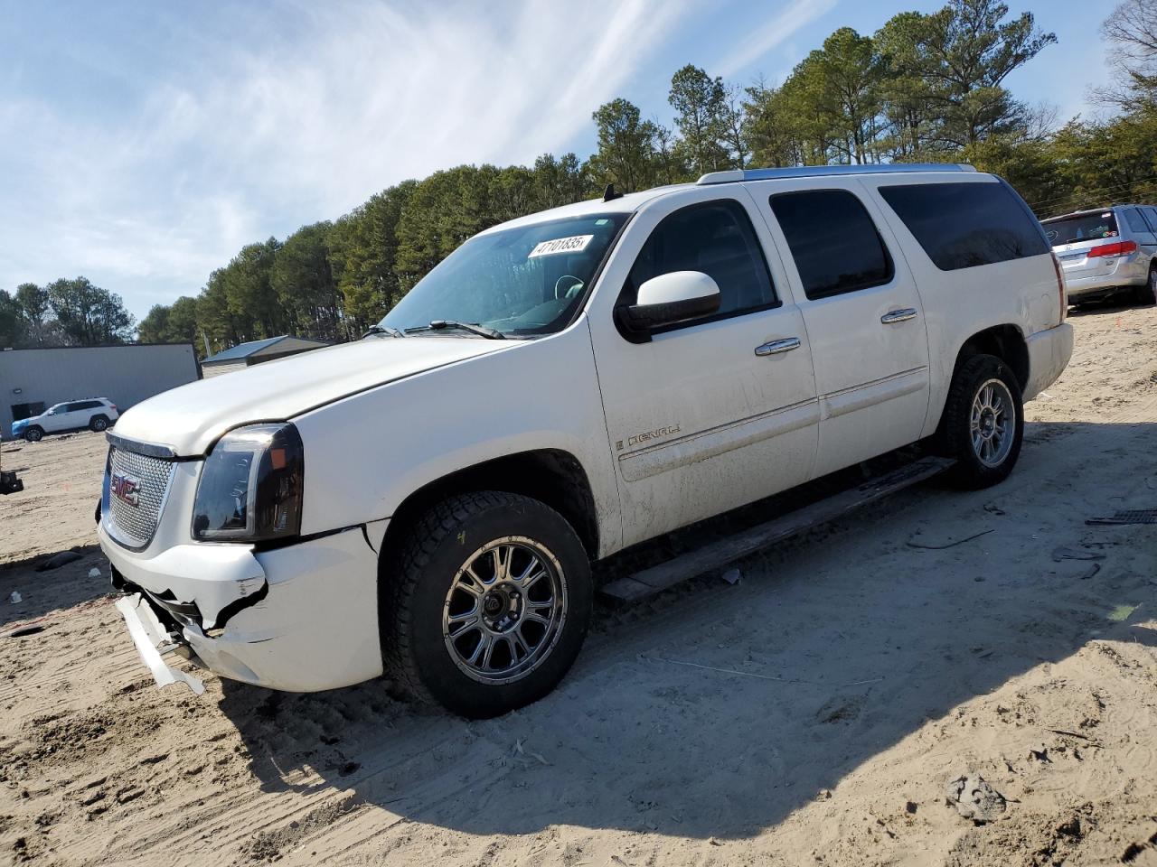 2007 GMC Yukon - Image 1
