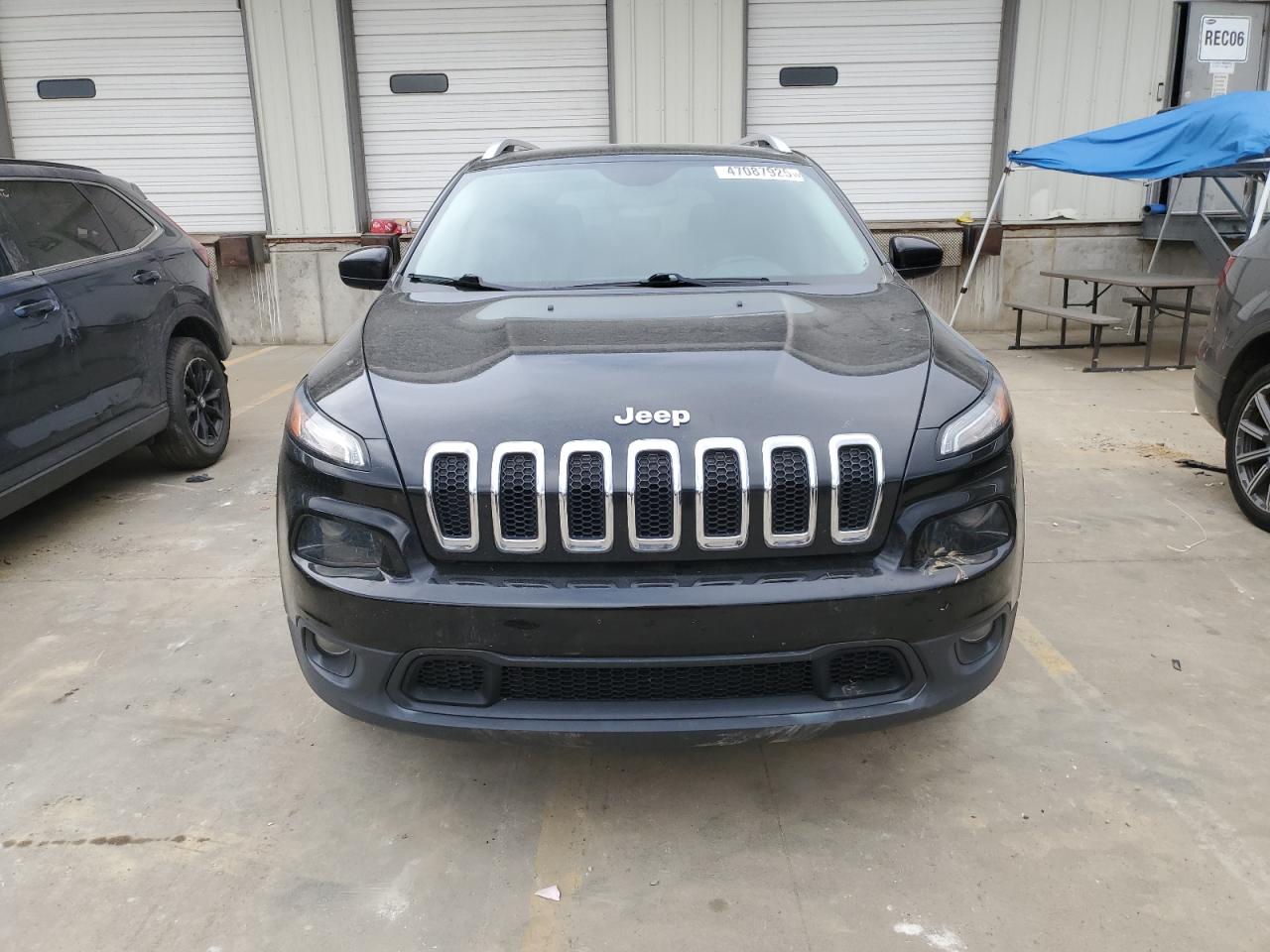 2017 Jeep Grand Cherokee - Image 5