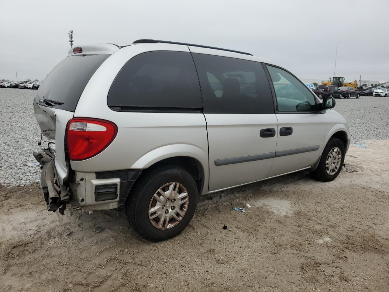 2007 Dodge Caravan - Image 3