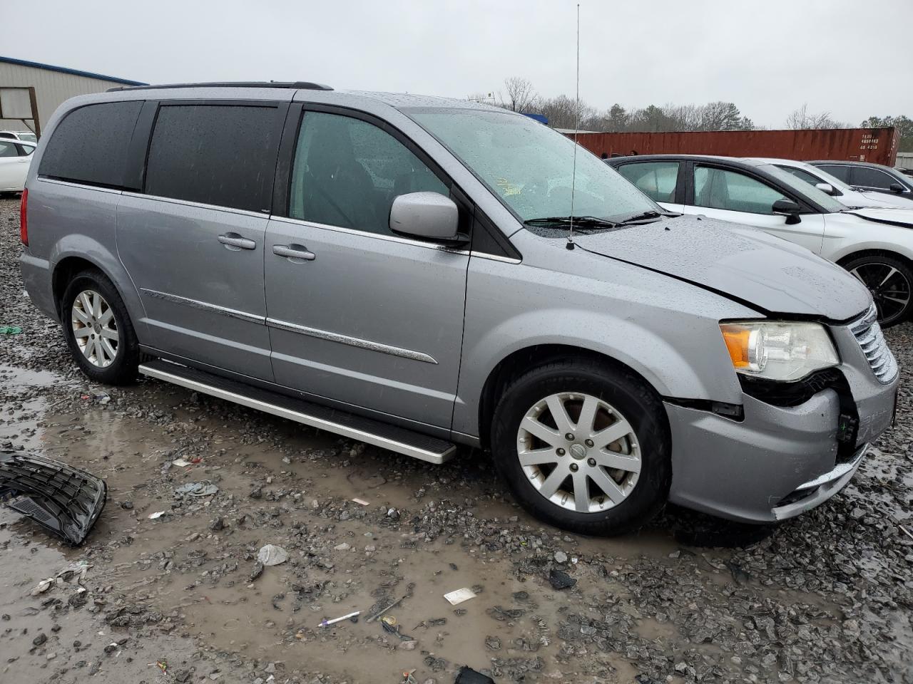 2014 Chrysler Town & Country - Image 4