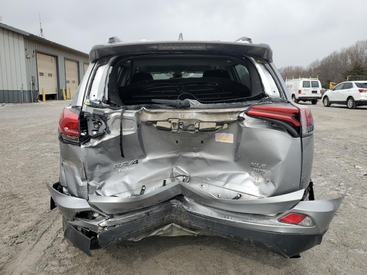 2017 Toyota RAV 4 - Image 6