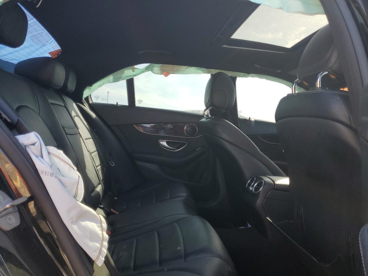 2018 Mercedes-Benz C 300 VIN: 55SWF4JBXJU254803 Lot: 87961475