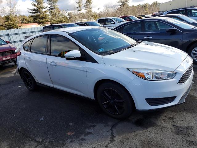 Hatchbacks FORD FOCUS 2016 Biały