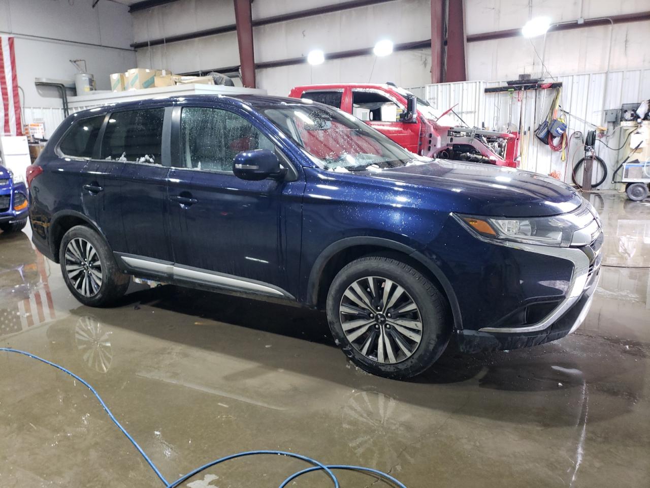 2020 Mitsubishi Outlander - Image 4