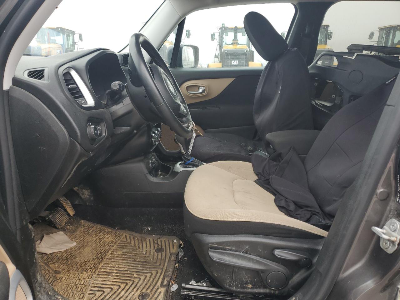 2017 Jeep Renegade - Image 7