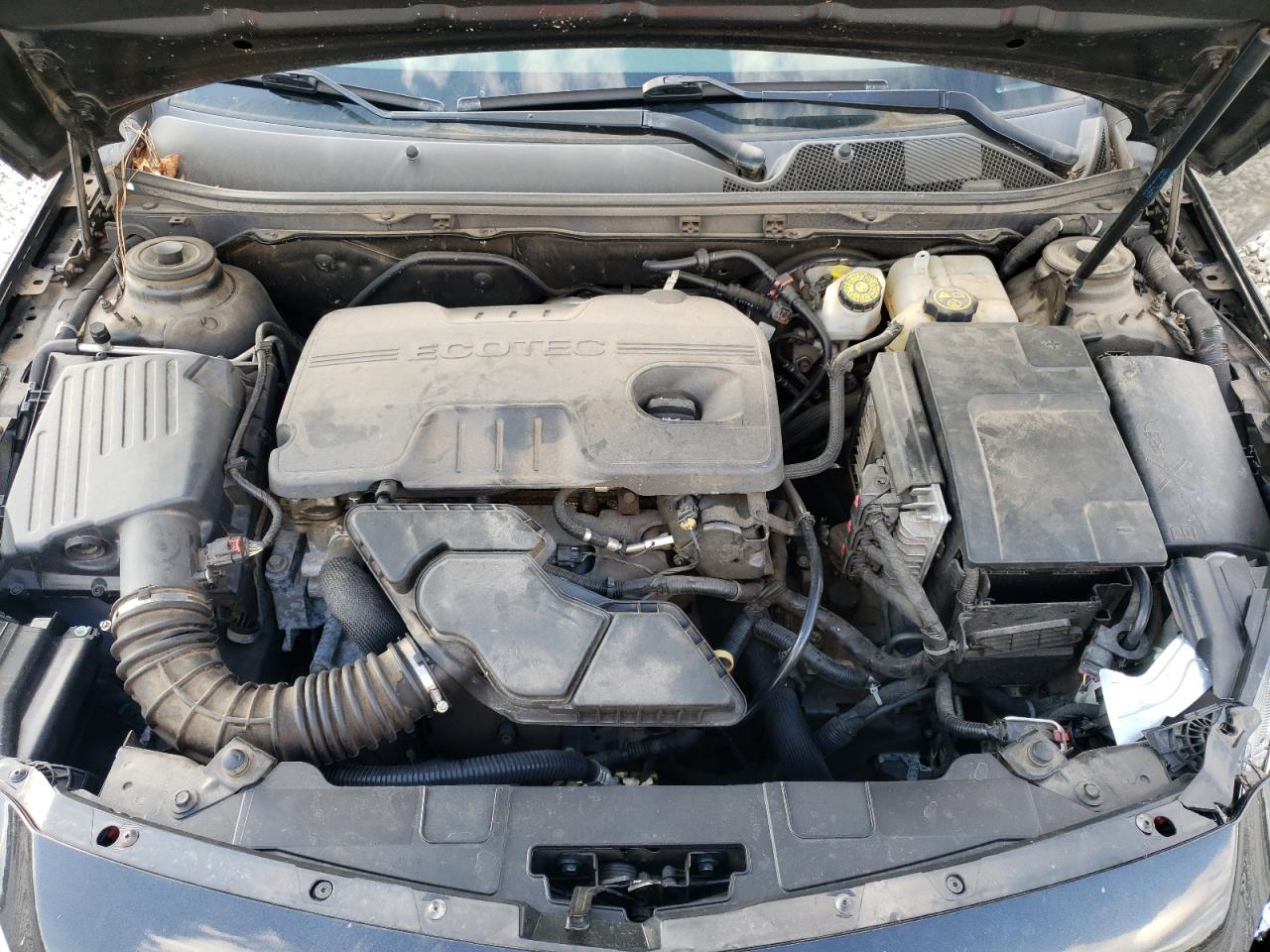 2015 Buick Regal - Image 11