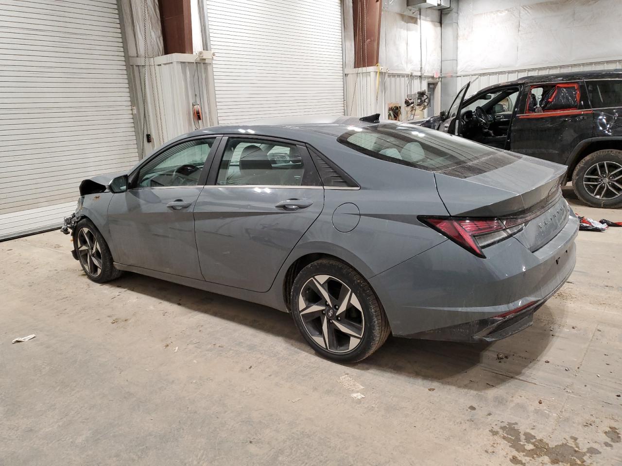 2022 Hyundai Elantra - Image 2