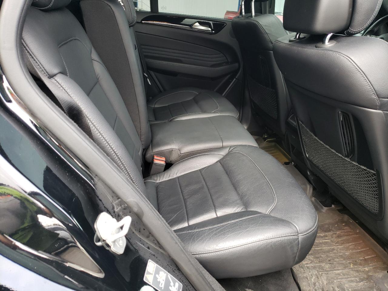 2016 Mercedes-Benz GLE - Image 11