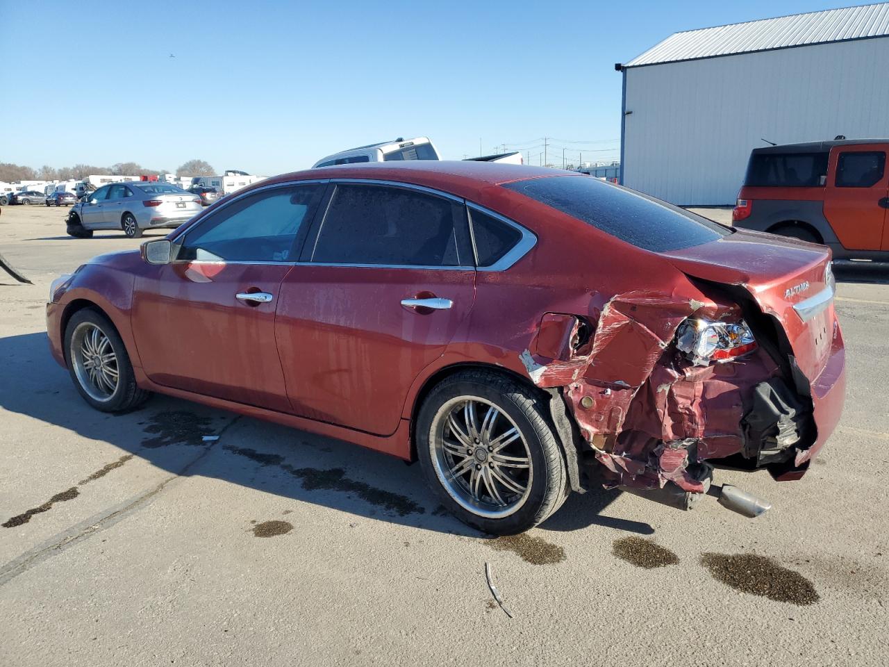 2014 Nissan Altima - Image 2