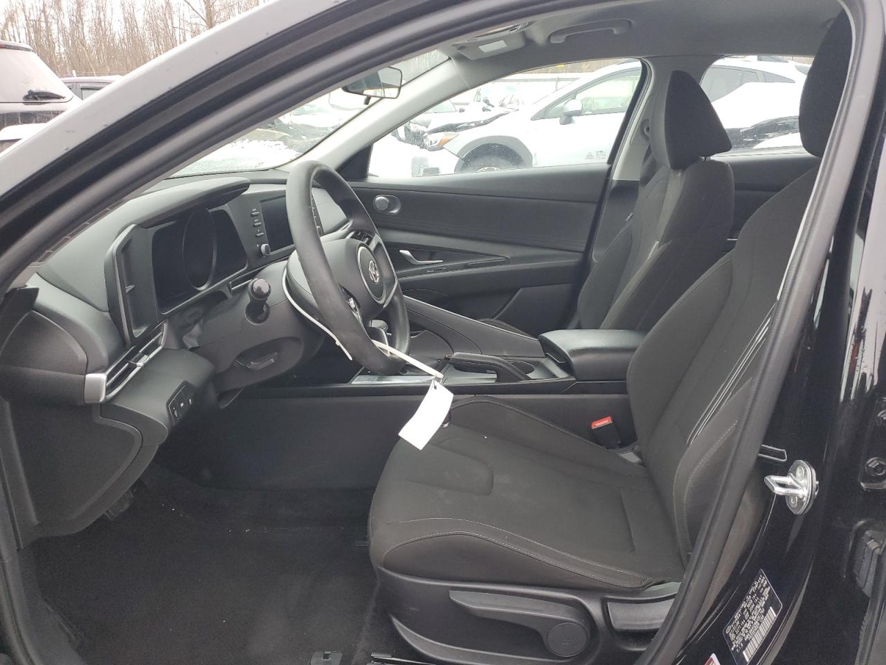 2021 Hyundai Elantra - Image 7