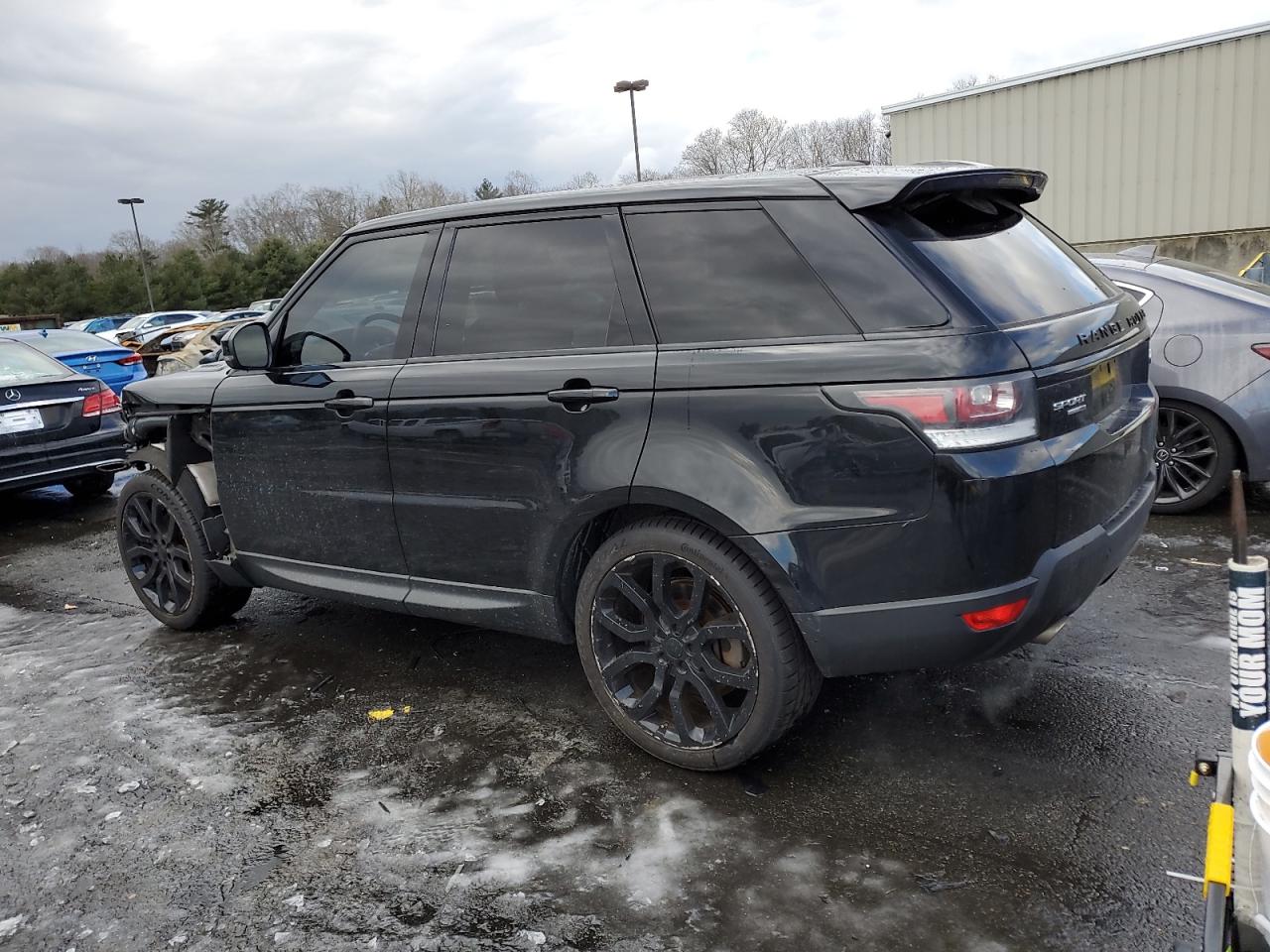 2014 Land Rover Range Rover - Image 2