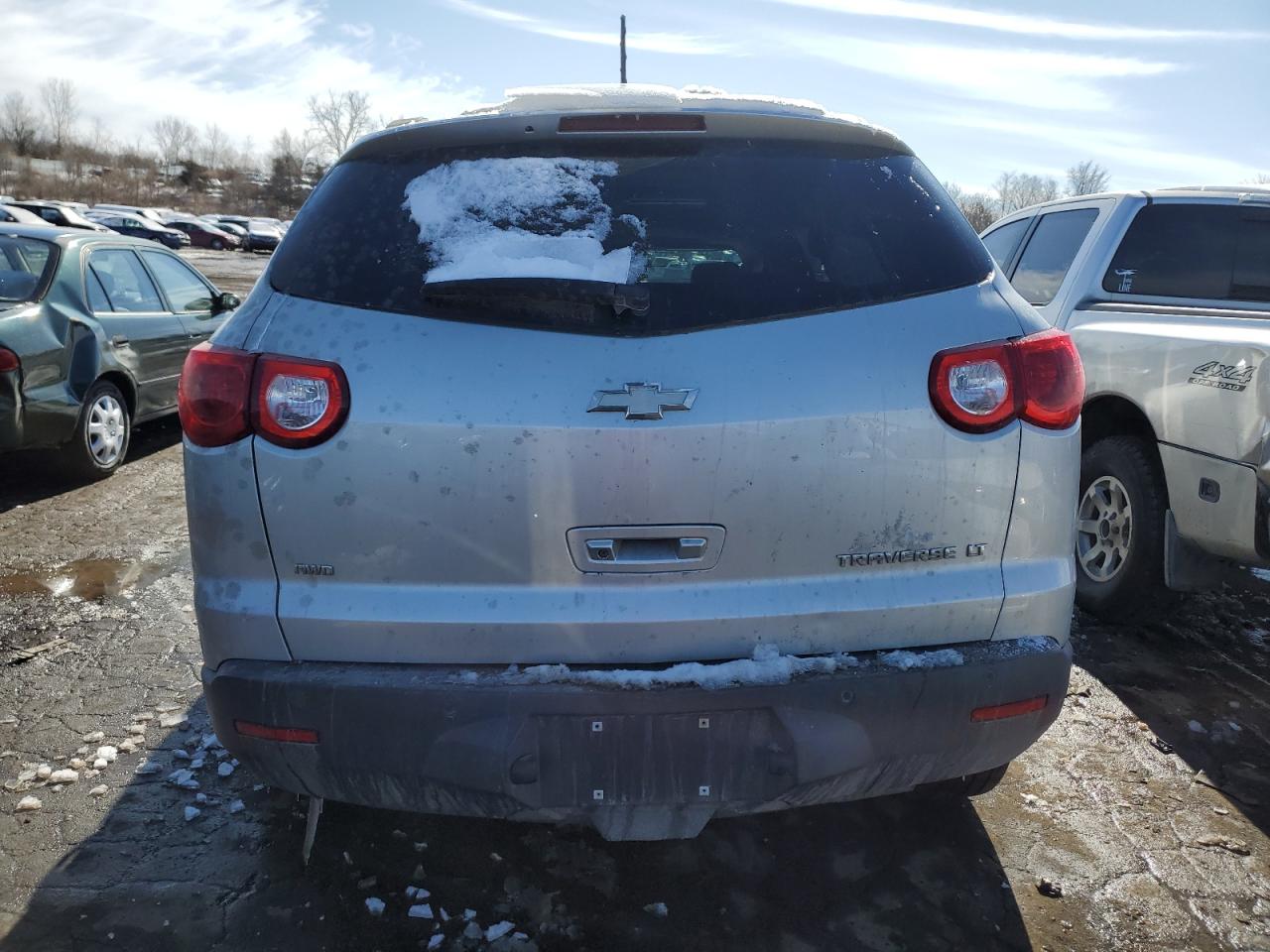 2011 Chevrolet Traverse - Image 6