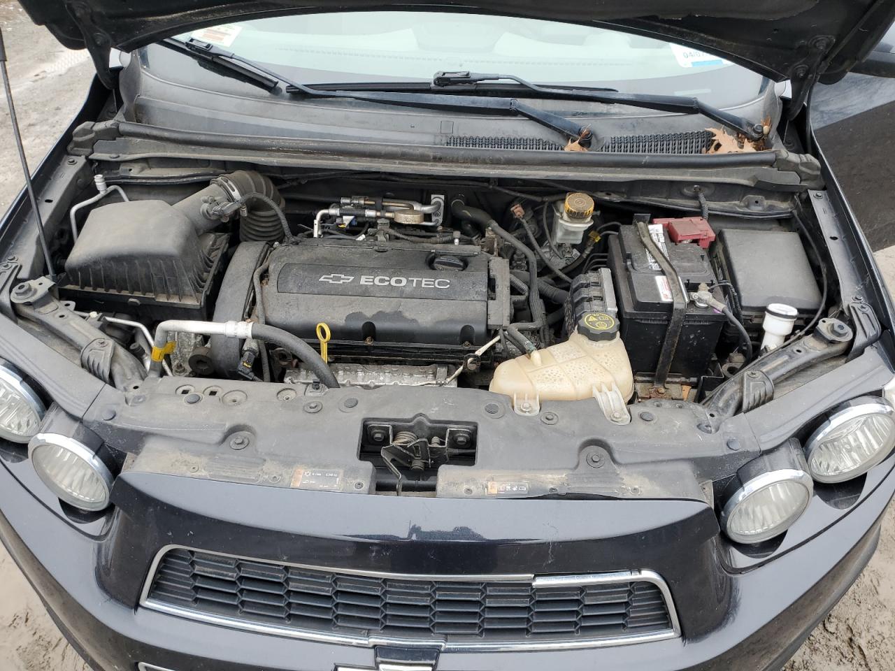 2014 Chevrolet Sonic - Image 11