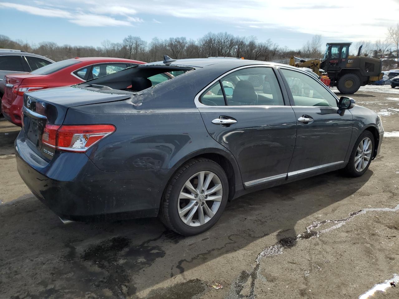 2011 Lexus ES - Image 3