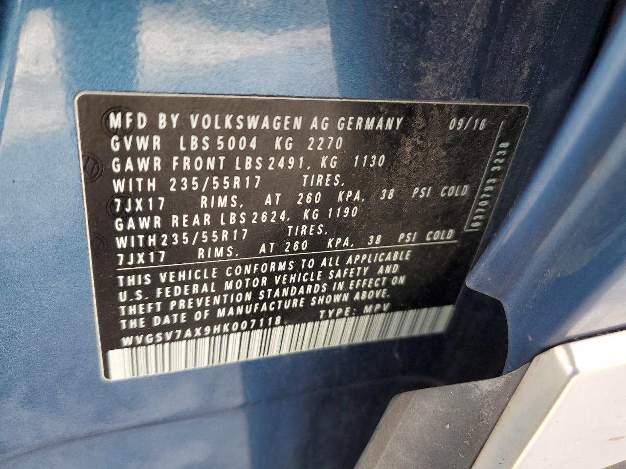 2017 Volkswagen Tiguan - Image 13
