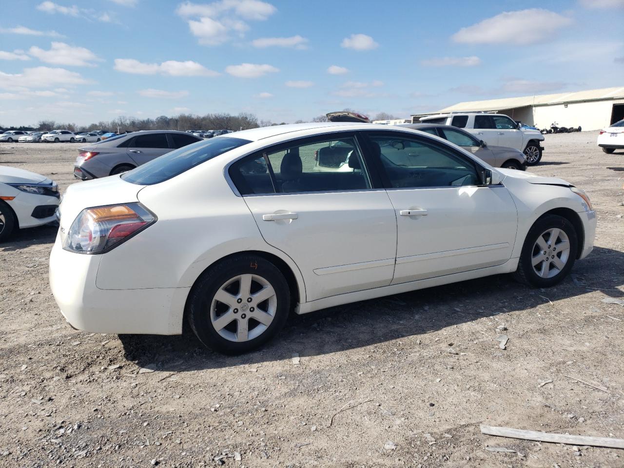 2010 Nissan Altima - Image 3