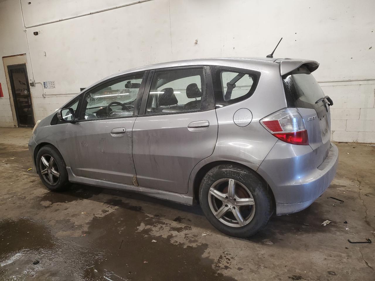 2010 Honda Fit - Image 2