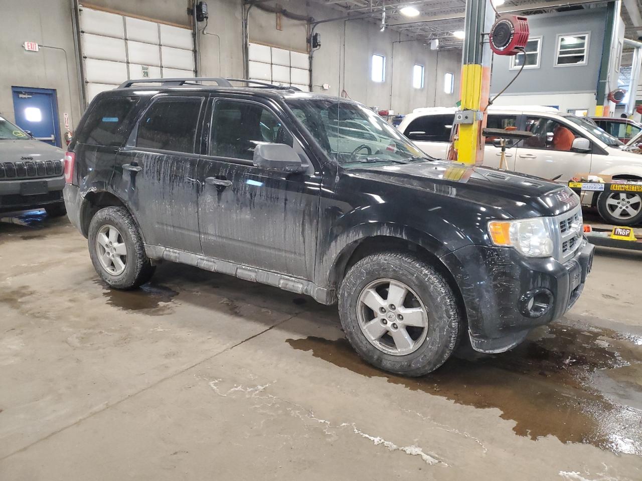 2010 Ford Escape - Image 4