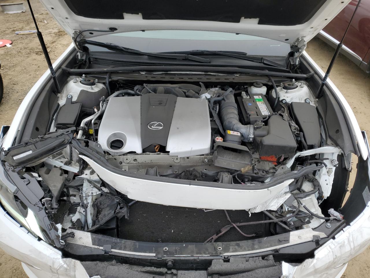 2019 Lexus ES - Image 12