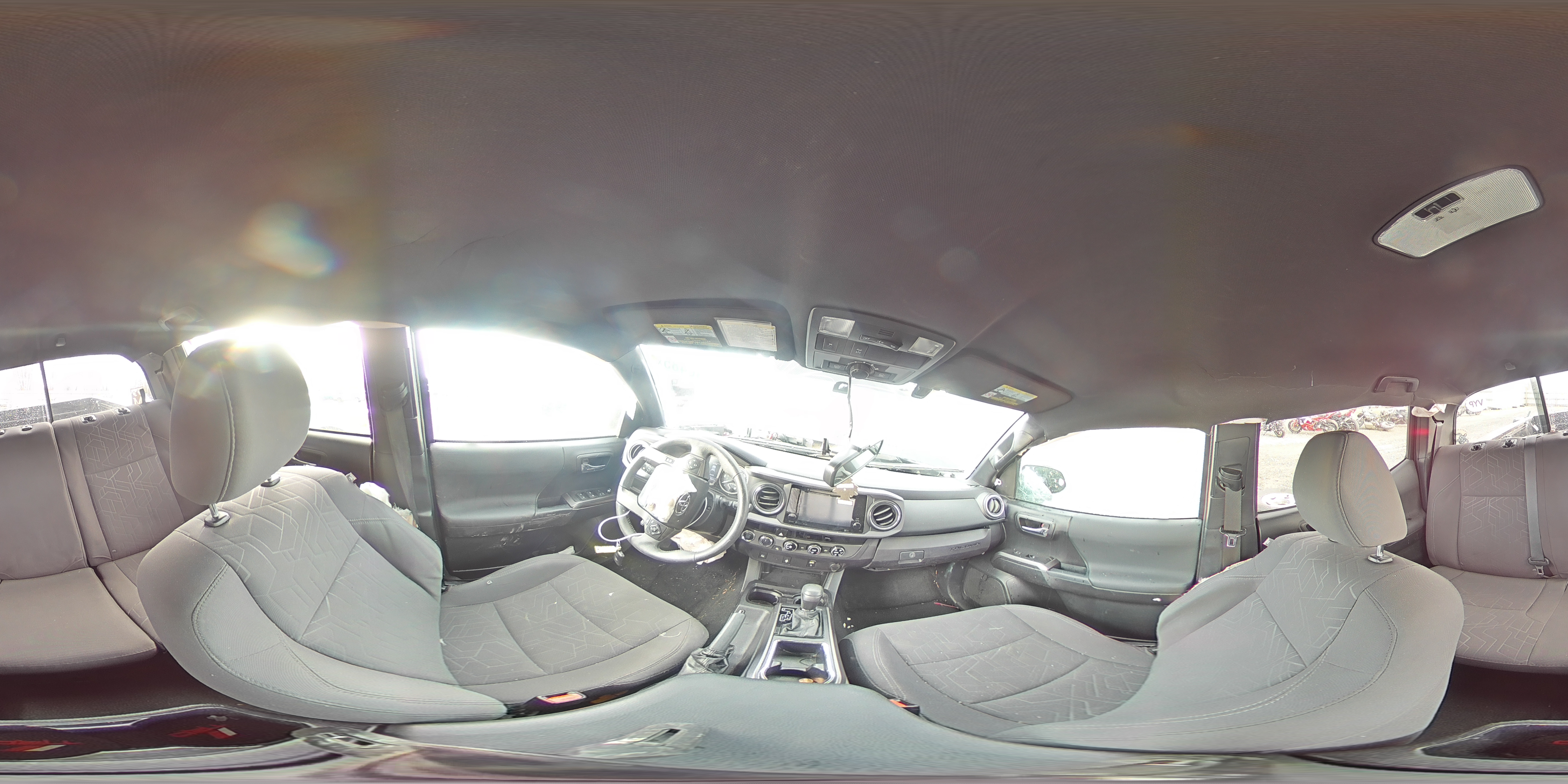 2017 Toyota Tacoma - Image 12