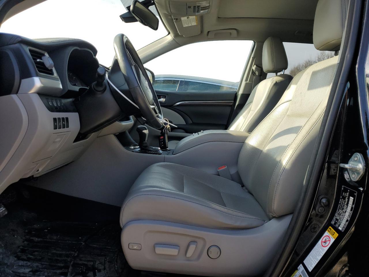 2015 Toyota Highlander - Image 7
