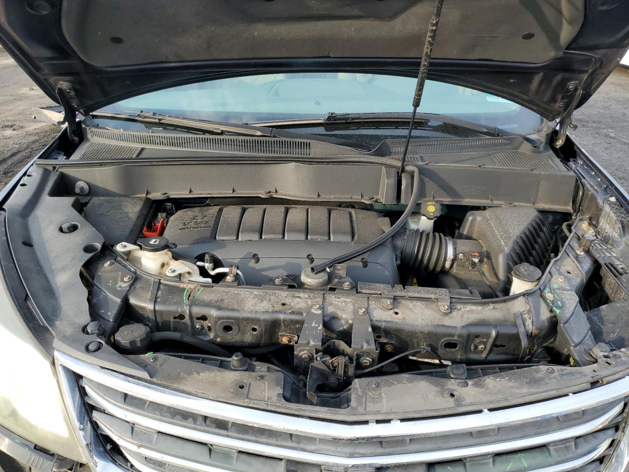 2015 Chevrolet Traverse - Image 12