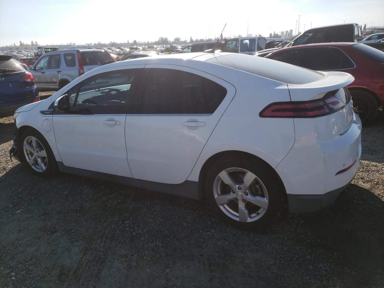 2013 Chevrolet Volt - Image 2