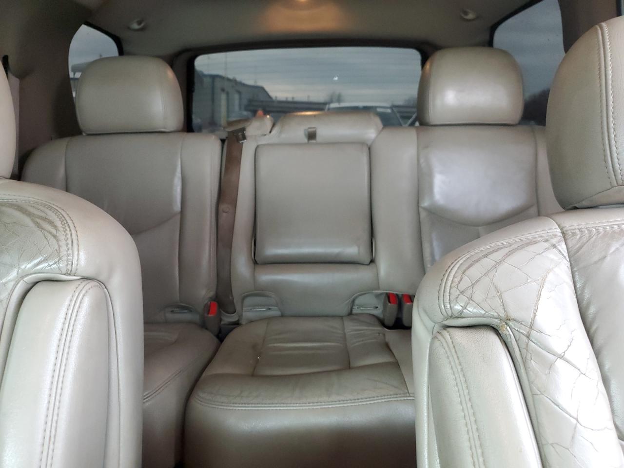 2006 Chevrolet Tahoe - Image 10